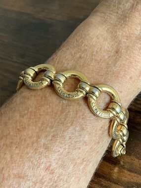 A HTF Rare Vintage Burberry’s Gold Plated Circle Link Bracelet for sale.This it